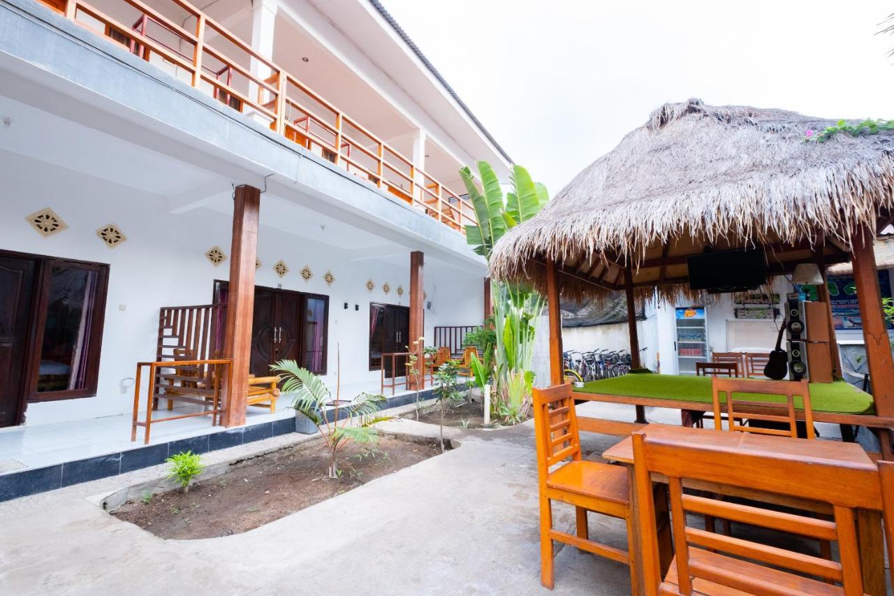 Maringo Cottage Gili Trawangan Exterior photo